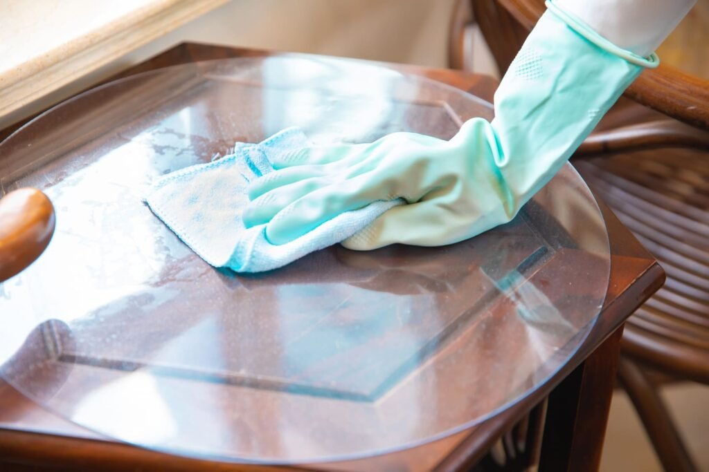 how to clean wood furniture2